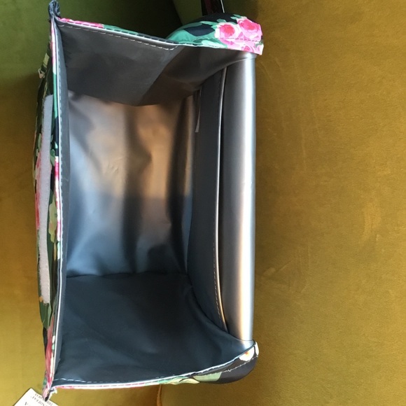 Betsey Johnson lunch/makeup bag. New with tags. - Picture 3 of 3